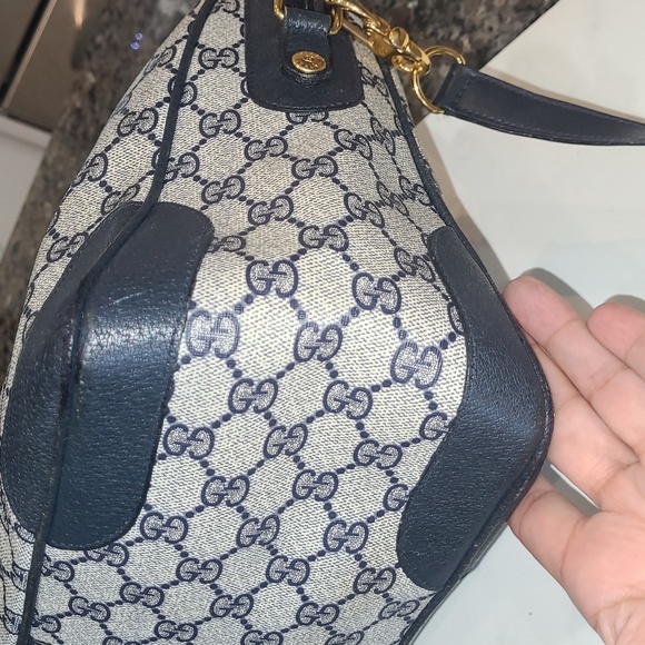 ***SOLD**GUCCI MONOGRAM 2- WAY BAG WITH DUAL ZIPPERS & REMOVEABLE STRAP - Picture 12 of 16